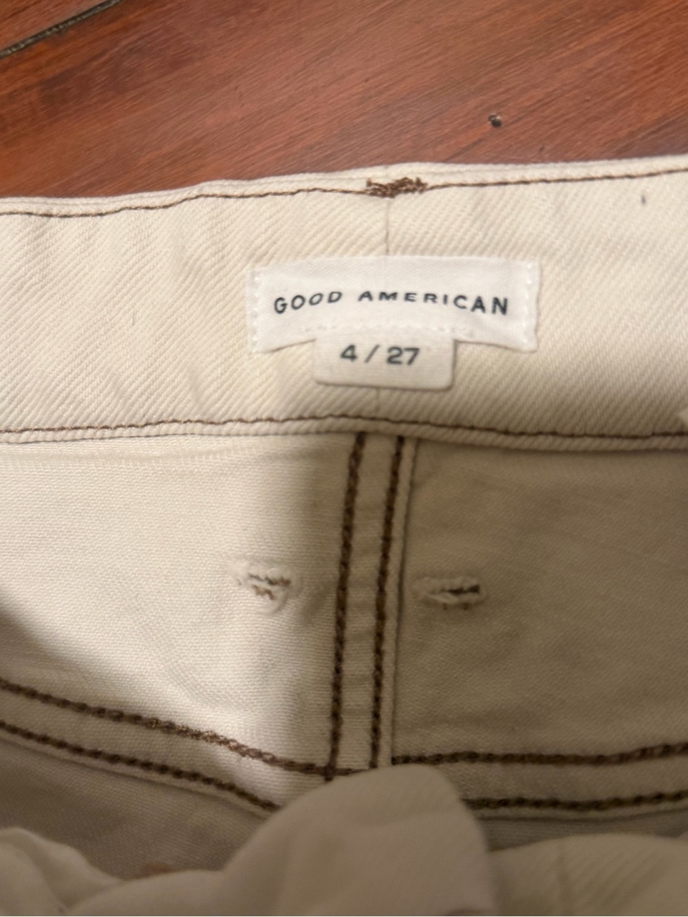 Good American High-Rise Straight Jeans in Pearl color - Picture 4 of 10